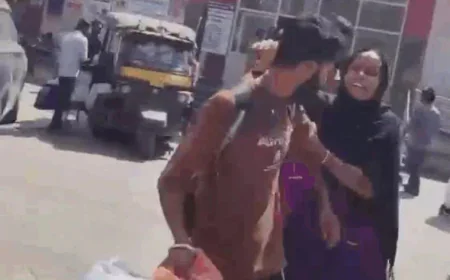 भीलवाड़ा में शर्मनाक घटना: एम्बुलेंस ड्राइवर ने महिला मरीज के पति को हॉस्पिटल परिसर में ही थप्पड़ मारे, बोला- "तुम्हारा मरीज रास्ते में ही मर जाएगा"