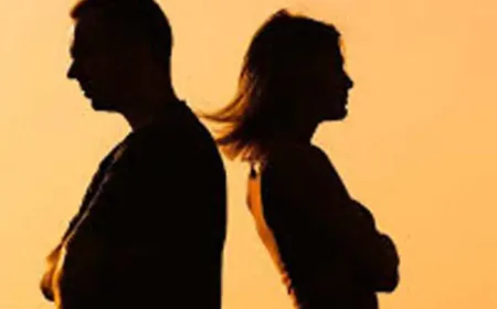 वैवाहिक अधिकार बहाली की याचिका खारिज, पति को मिला तलाक: कोर्ट ने पत्नी के आरोपों में विरोधाभास मानते हुए क्रूरता को माना आधार