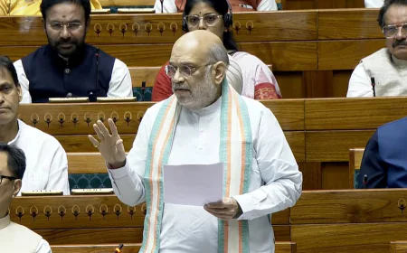 लोकसभा में अमित शाह का बड़ा हमला: “हथियार उठाते तो सांसद नहीं, सरेंडर लिस्ट में होते राजकुमार रोत!”