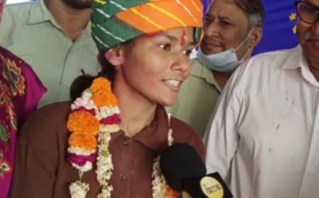 मेहनत का ऐसा फल… 12वीं के रिजल्ट के बाद राज्य में तीसरा स्थान प्राप्त करने वाली जोधपुर की बेटी को स्कूल देगा 5 लाख की कार...