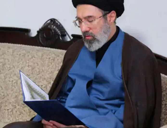 ईरान के सुप्रीम लीडर अयातुल्ला अली खामेनेई की मौत: अमेरिका-इजराइल के संयुक्त हमले में हुईं कई परिवारिक मौतें, IRGC ने 'सबसे खतरनाक हमले' की चेतावनी दी