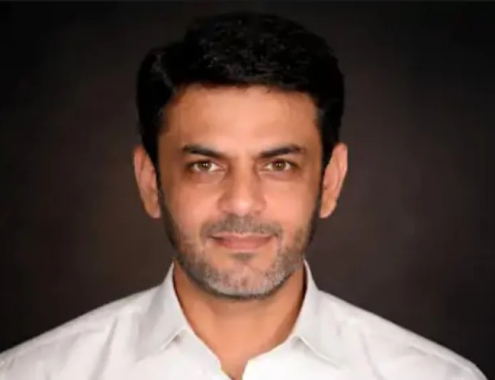 अमेरिका-इज़राइल ने ईरान पर शुरू किया अब तक का सबसे बड़ा हमला: मिसाइल फैक्टरियां और लॉन्चर तबाह करने की तैयारी, तेहरान में आग और धुआं