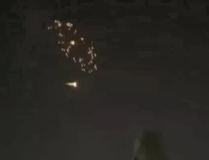 ईरान ने मोसाद के जासूस को फांसी दी: संवेदनशील इलाकों की तस्वीरें और जानकारी भेजने के आरोप में सजा, इजराइल पर मिसाइल हमले और अमेरिकी कार्रवाई के बीच तनाव चरम पर