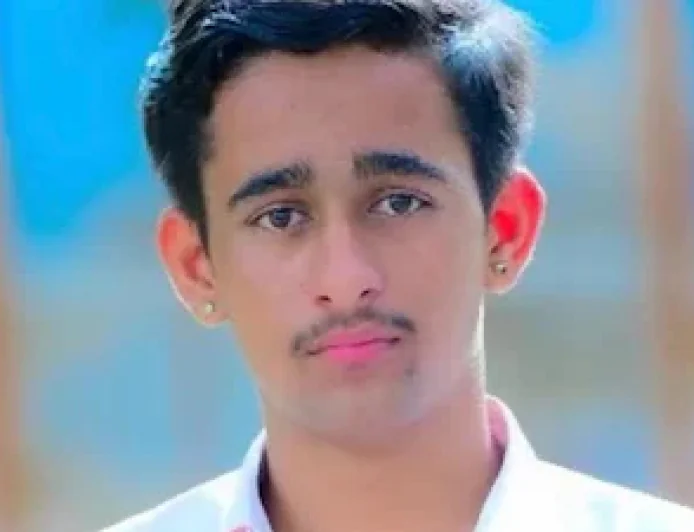 पिता ट्रक ड्राइवर, बेटे ने 12वीं बोर्ड में 99.20% अंक हासिल कर राजस्थान में बुन डाली मिसाल