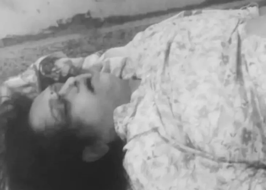 जयपुर में 8वीं मंजिल से बालकनी से गिरकर महिला की मौत: पति के जल जीवन मिशन घोटाले में जेल जाने के बाद से थी मानसिक तनाव में