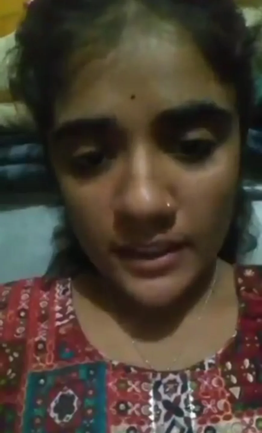 फिर से इंसानियत शर्मसार: जैसलमेर के देवा गांव में पीहर में कैद युवती ने वीडियो जारी कर लगाई मदद की गुहार, बोली- "मुझे बचा लो वरना मैं मर जाऊंगी"