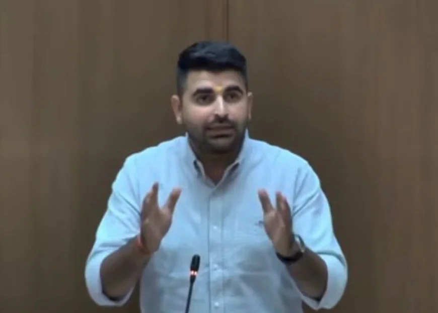 “हिंदू होने पर गर्व, लेकिन उससे बड़ा गर्व भारत के धर्मनिरपेक्ष लोकतंत्र पर” — विधानसभा में रविन्द्र सिंह भाटी का संदेश...