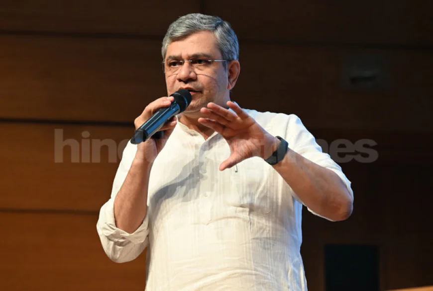 चीन समेत पड़ोसी देशों के लिए FDI नियमों में ढील: कैबिनेट ने 8.8 लाख करोड़ की इंफ्रास्ट्रक्चर परियोजनाओं को दी मंजूरी