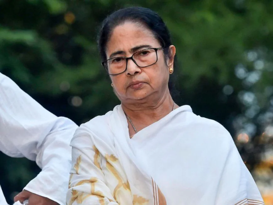 चुनाव से पहले ममता बनर्जी का बड़ा दांव: 23 पदों से इस्तीफा, क्या ‘दीदी’ का मास्टरस्ट्रोक?