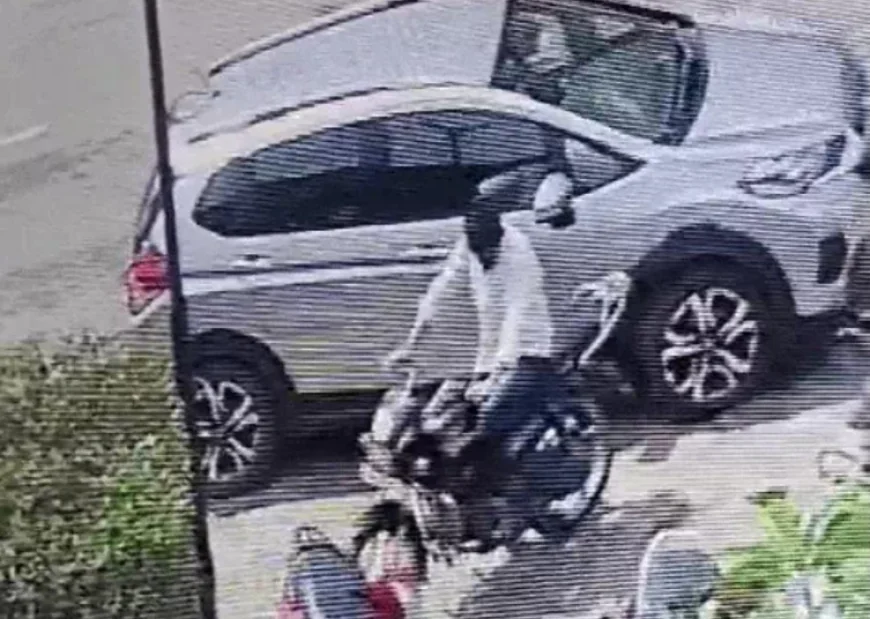 अलवर में 1 मिनट में बाइक चोरी: CCTV में कैद वारदात, डुप्लीकेट चाबी से ले गया बदमाश