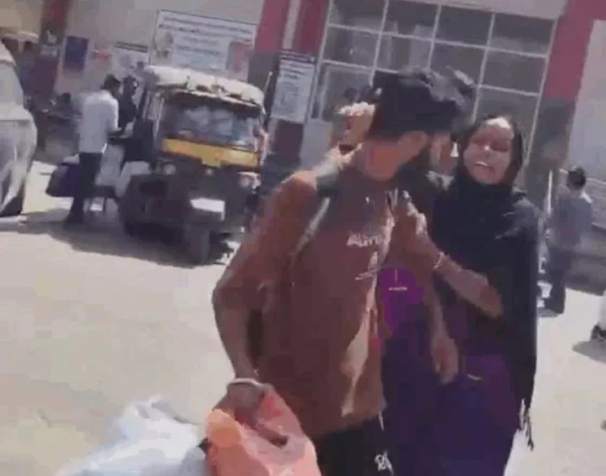 भीलवाड़ा में शर्मनाक घटना: एम्बुलेंस ड्राइवर ने महिला मरीज के पति को हॉस्पिटल परिसर में ही थप्पड़ मारे, बोला- "तुम्हारा मरीज रास्ते में ही मर जाएगा"