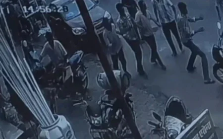 बालोतरा में पेन के विवाद ने लिया हिंसक रूप: बदमाशों ने दुकानदार को बेरहमी से पीटा, CCTV में कैद वारदात
