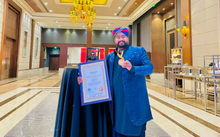 राजस्थान के लोक गायक मोती खान को वर्ल्ड बुक रिकॉर्ड्स से 'वर्ल्ड रिकॉर्ड ऑफ एक्सीलेंस' अवार्ड