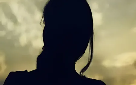 “दोपहर में घर से निकली… फिर जैसे गायब ही हो गई—कुछ दिन बाद छात्र भी लापता, आखिर क्या छिपा है इस सिलसिले के पीछे?”