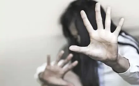 दिल्ली में IRS अफसर के घर से जुड़ा सनसनीखेज मामला: क्या है नौकर का राज? जानिए पूरी खबर