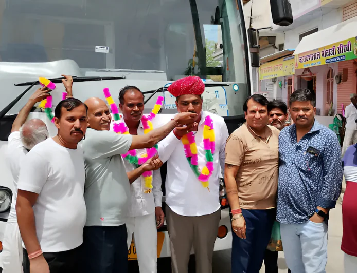 जिस सड़क ने बस कभी नहीं देखी थी… आजादी के बाद पहली बार वहां पहुंची रोडवेज और पूरा गांव थम गया जश्न में!