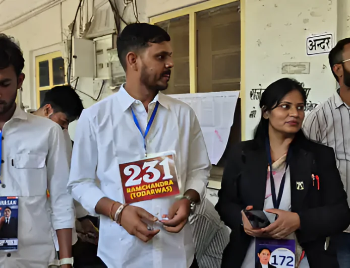 झुंझुनूं बार काउंसिल चुनाव में वोटिंग जारी… 234 प्रत्याशियों की किस्मत ईवीएम में बंद | जानिए पूरा अपडेट