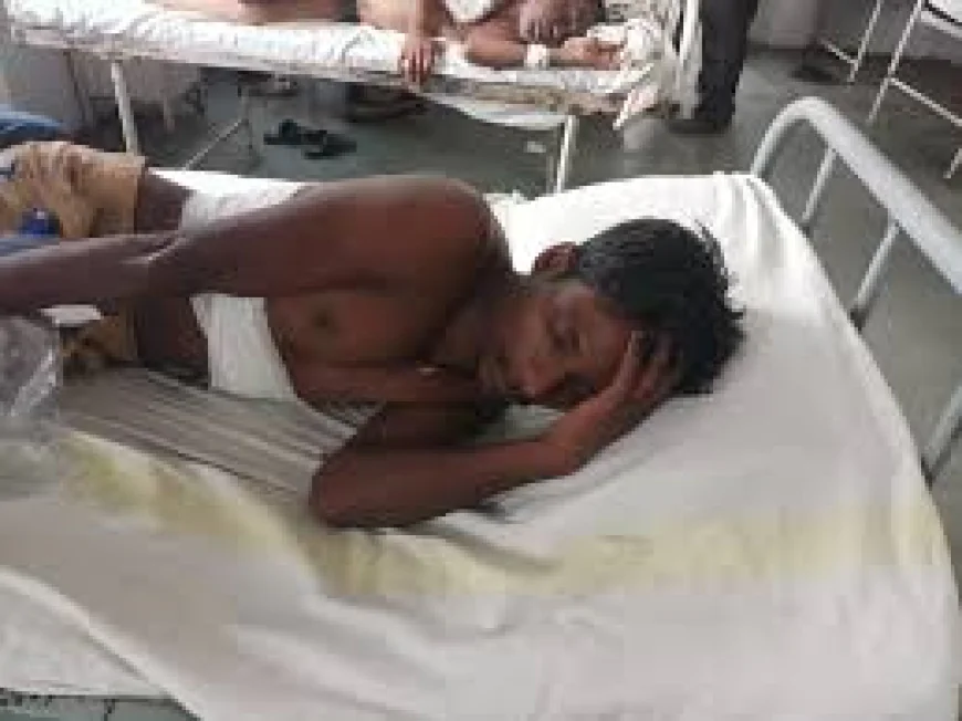 पीठ में 4 इंच धंसा चाकू लेकर अस्पताल पहुंचा अधेड़, लूट के लिए ताबड़तोड़ वार, खून से लथपथ सड़क पर छोड़कर भागे बदमाश
