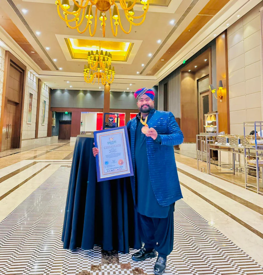 राजस्थान के लोक गायक मोती खान को वर्ल्ड बुक रिकॉर्ड्स से 'वर्ल्ड रिकॉर्ड ऑफ एक्सीलेंस' अवार्ड