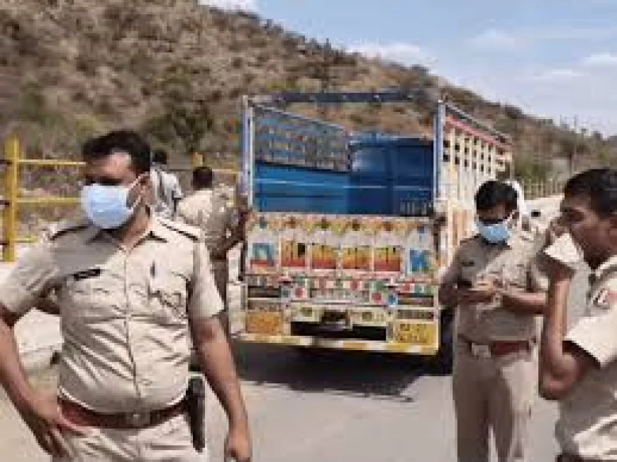 उदयपुर में 5 दिन पुराना सड़ा-गला शव मिलने से सनसनी: यूनिवर्सिटी के पीछे झाड़ियों में मिला अज्ञात व्यक्ति का शव