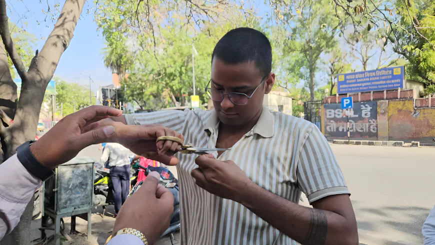 RPSC SI Exam 2025: आज दूसरी पारी की परीक्षा, 3.5 लाख अभ्यर्थी पर कड़ी सुरक्षा, बटन काटकर और डोर हटवाकर अंदर घुसे अभ्यर्थी