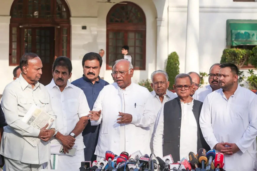 महिला आरक्षण पर सियासी घमासान, खरगे ने ऐसा क्या कहा जिससे बढ़ गया विवाद? जानिए पूरा मामला