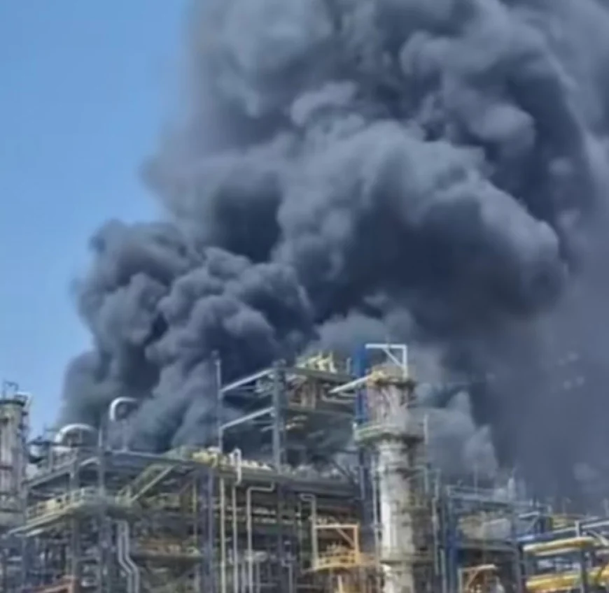 उद्घाटन से ठीक पहले पचपदरा रिफाइनरी में आग, सीडीयू यूनिट में मचा हड़कंप...