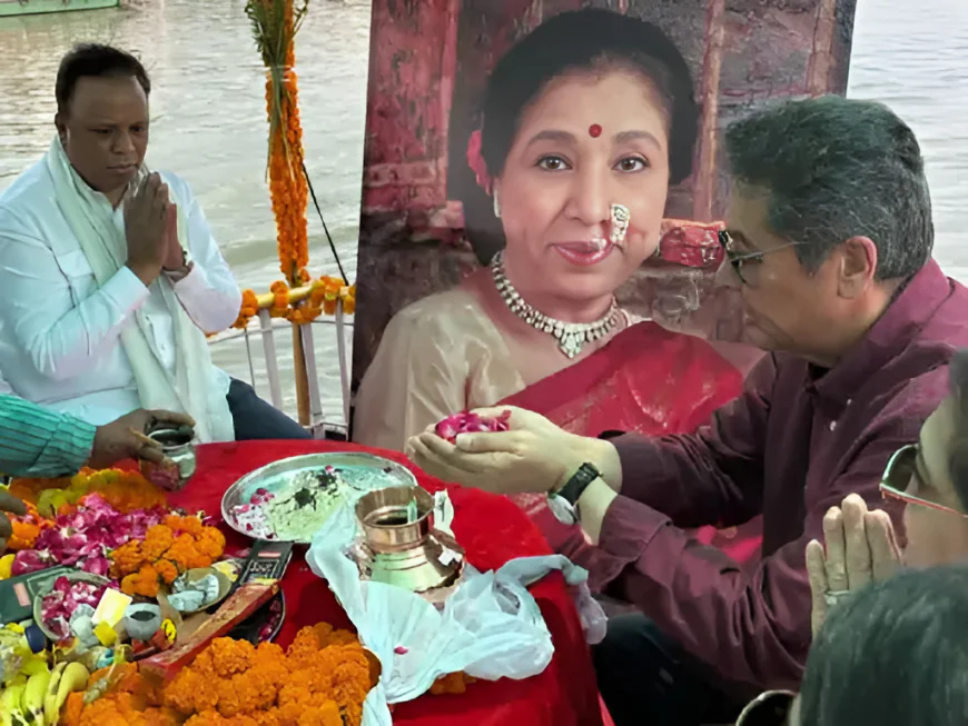 आखिर क्या थी आशा भोसले की वो आखिरी इच्छा, जिसे सुनकर परिवार ने चुना काशी… गंगा किनारे हुआ भावुक अस्थि विसर्जन