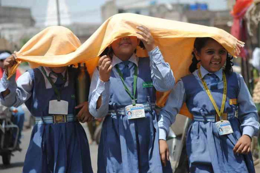 तेज गर्मी के बीच बड़ा फैसला: स्कूलों का बदला टाइम, बच्चों की सुरक्षा को लेकर प्रशासन सख्त