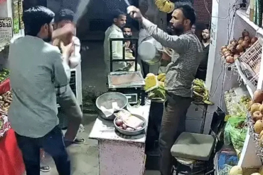 नींबू के उधार से भड़का खून-खराबा: जयपुर में दुकानदार पर लाठियों से हमला, CCTV में कैद हुई वारदात