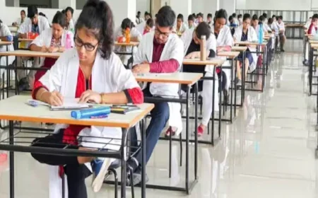 NEET 2026 लीक की आशंका बढ़ी, 720 में से 600 नंबर के सवाल पहले ही छात्रों तक कैसे पहुंचे! जानिए