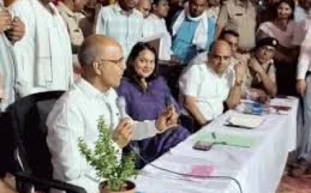 ‘टीना डाबी एक बार आगे बढ़ गईं तो पीछे नहीं हटतीं’: मंत्री के बयान पर चौपाल में ठहाके, अतिक्रमण तो हटा देंगे, सुरक्षा का खुद देख लेना
