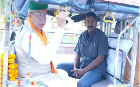 केंद्रीय मंत्री ने क्यों छोड़ा काफिला, ई-रिक्शा में सफर कर बढ़ाई हलचल... PM मोदी की अपील का असर फिर?