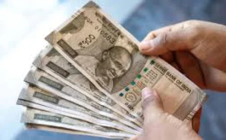 क्या 5 जून को लगेगा बड़ा झटका? रुपये की गिरावट से बढ़ी टेंशन, EMI महंगी करने की तैयारी में RBI!