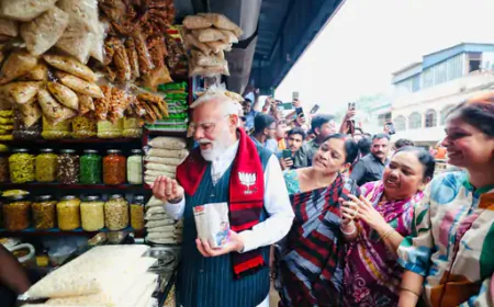 PM मोदी को झालमुड़ी खिलाने वाले दुकानदार को धमकियां... ‘दुकान उड़ा देंगे’, पाकिस्तान-बांग्लादेश से आ रहे कॉल