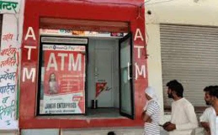 चूरू में गैस कटर से ATM काट ले गए बदमाश, CCTV पर किया काला स्प्रे; 4 लाख रुपए लेकर फरार