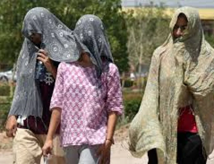 बाड़मेर में पारा 44.6°C के पार… कब मिलेगी राहत? मौसम विभाग का येलो अलर्ट बढ़ा रहा चिंता