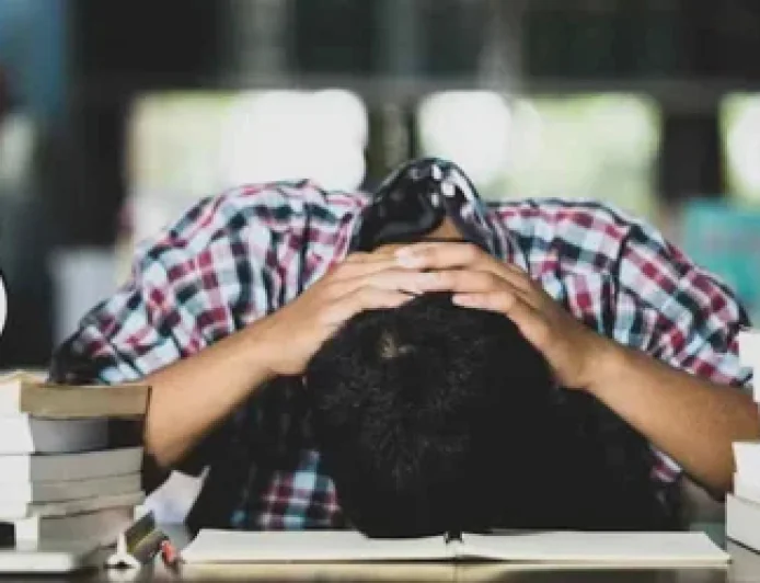 NEET 2026 रद्द होते ही छात्रों पर बढ़ा 30 हजार का अतिरिक्त खर्च, आर्थिक के साथ मानसिक तनाव भी बढ़ा
