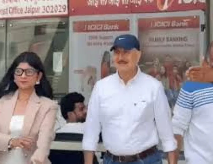 बॉलीवुड एक्टर अनुपम खेर जयपुर पहुंचे: सीतापुरा में BNI के स्पेशल सेशन में होंगे शामिल, हजारों उद्यमियों को देंगे संबोधन