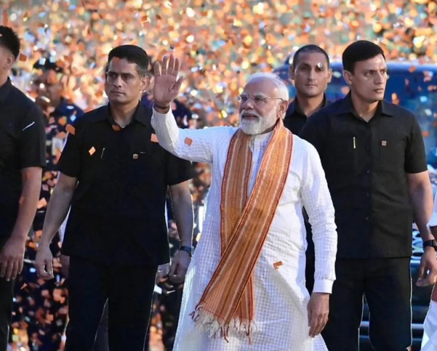 “दिल्ली BJP मुख्यालय में जश्न का धमाका! बंगाल-असम जीत के बाद PM मोदी-नितिन नवीन पहुंचे BJP मुख्यालय..