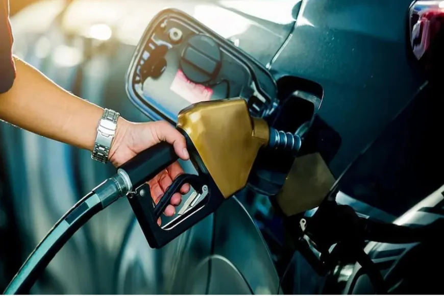 Petrol Diesel Price Hike: पश्चिम एशिया तनाव का असर, देशभर में पेट्रोल-डीजल 3 रुपए महंगा, आज से लागू नई कीमतें