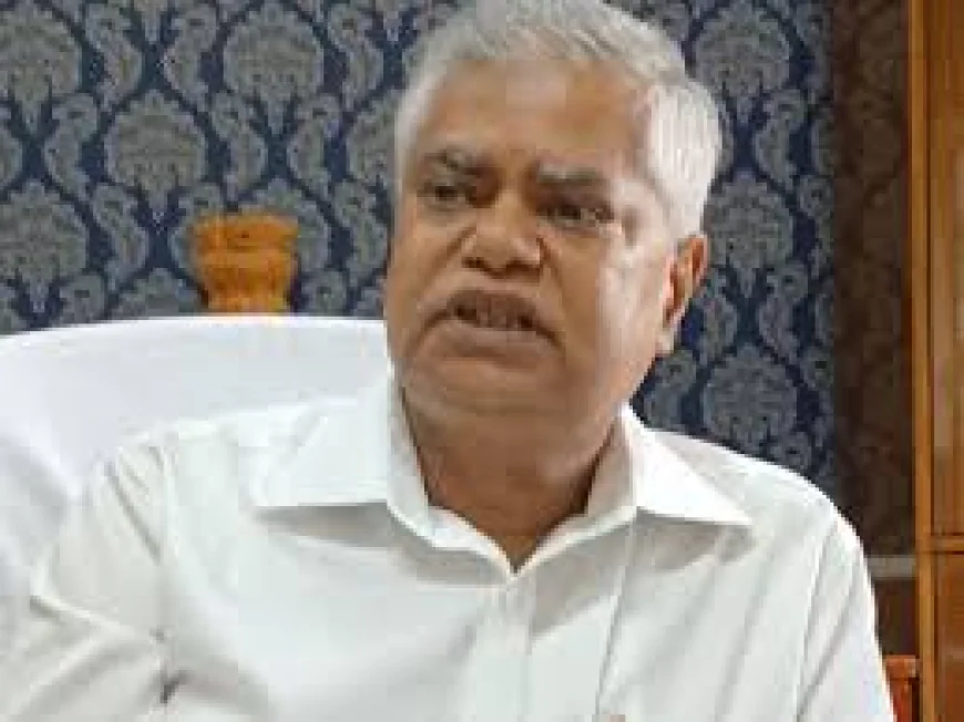 राज्य चुनाव आयोग के खिलाफ अवमानना याचिका पर टली सुनवाई: हाईकोर्ट ने सरकार-आयोग के प्रार्थना पत्र पर फैसला रिजर्व रखा, आयुक्त को मिल चुका है नोटिस