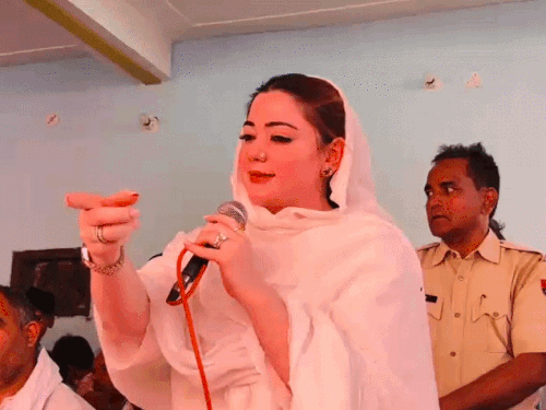 कलेक्टर मैडम अब याद रखेंगी ‘नेम और नेमप्लेट’! आखिर ‘डीग जिला’ कैसे पहुंच गया राजस्थान से बाहर? जानिए पूरा मामला