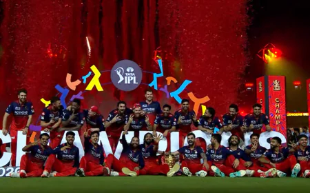 IPL 2026 के 26 यादगार पल: ट्रॉफी चूमते रजत, कोहली-अनुष्का का जश्न और रो पड़े वैभव सूर्यवंशी