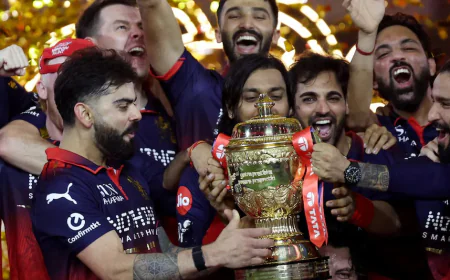 IPL चैंपियन बनने के बाद RCB की विक्ट्री परेड क्यों नहीं निकल रही?