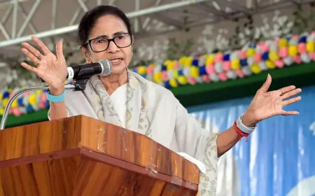 ममता बनर्जी का बड़ा फैसला: फर्जी हस्ताक्षर मामले में TMC के दो विधायक सस्पेंड