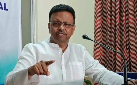 TMC को बड़ा झटका: कोलकाता के मेयर फिरहाद हकीम ने दिया इस्तीफा, ममता बनर्जी की मुश्किलें बढ़ीं