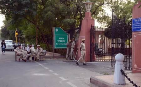 जयपुर सचिवालय की सुरक्षा पर सवाल, टूटी बैरिकेडिंग बनी ‘ब्लैक स्पॉट’