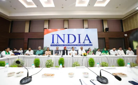 INDIA गठबंधन की बड़ी बैठक खत्म: शिक्षा मंत्री के इस्तीफे से लेकर SIR तक, 5 अहम मुद्दों पर बनी सहमति