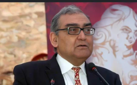 कॉकरोच जनता पार्टी को टक्कर देने आई 'इश्क करो पार्टी'...एक ऐलान ने सोशल मीडिया पर छेड़ी नई बहस?